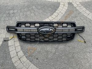 Ford Ranger T9 Ledli Panjur Füme Parlak Siyah 2023+
