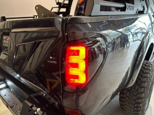 Mitsubishi L200 Arka Stop Smoke Stop Lambası 2007-2014