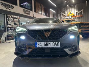 Cupra Formentor Ön Lip (Parlak Siyah Boyalı) 2021+