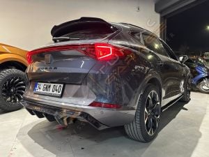 Cupra Formentor Spoiler (Parlak Siyah Boyalı) Spoyler