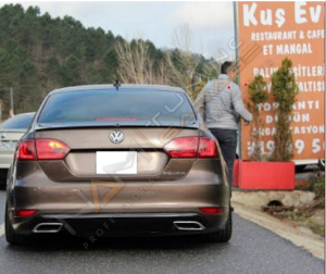 Jetta Makyajsız Egzoz Görünüm Difüzör 2010-2014 Piano Black