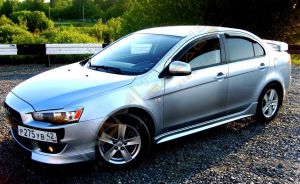 Mitsubishi Lancer Yan Marşpiyel (Plastik) Boyasız