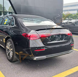 Mercedes W214 E63 Spoyler Parlak Siyah Spiler 2024+