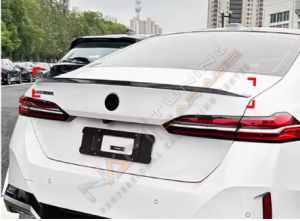 BMW G60 Spoyler M5 Spoiler Parlak Siyah 2024+