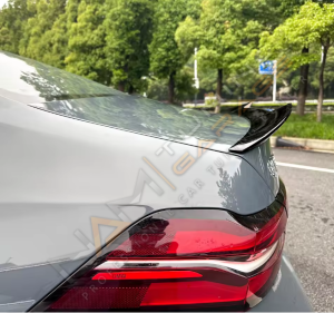 BMW G60 Spoyler M4 Spoiler Parlak Siyah 2024+