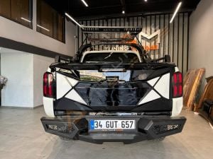 Mitsubishi L200 Arka Demir Tampon (AQM-M20)