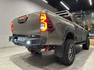 Toyota Hilux Arka Demir Tampon (AQM-S20)