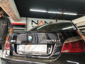 BMW 5 SERISI E60 2005-2010 BAGAJ SPOILER - PIANO BLACK (PARLAK SIYAH)