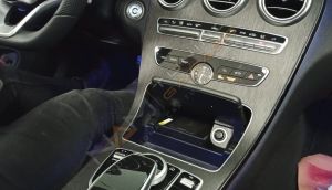 MERCEDES W205 2015-2018 C SERISI IÇIN UYUMLU KABLOSUZ SARJ STANDI