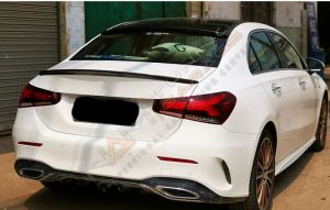 MERCEDES W177 A SERISI IÇIN UYUMLU CAM ÜSTÜ SPOILER PIANO BLACK