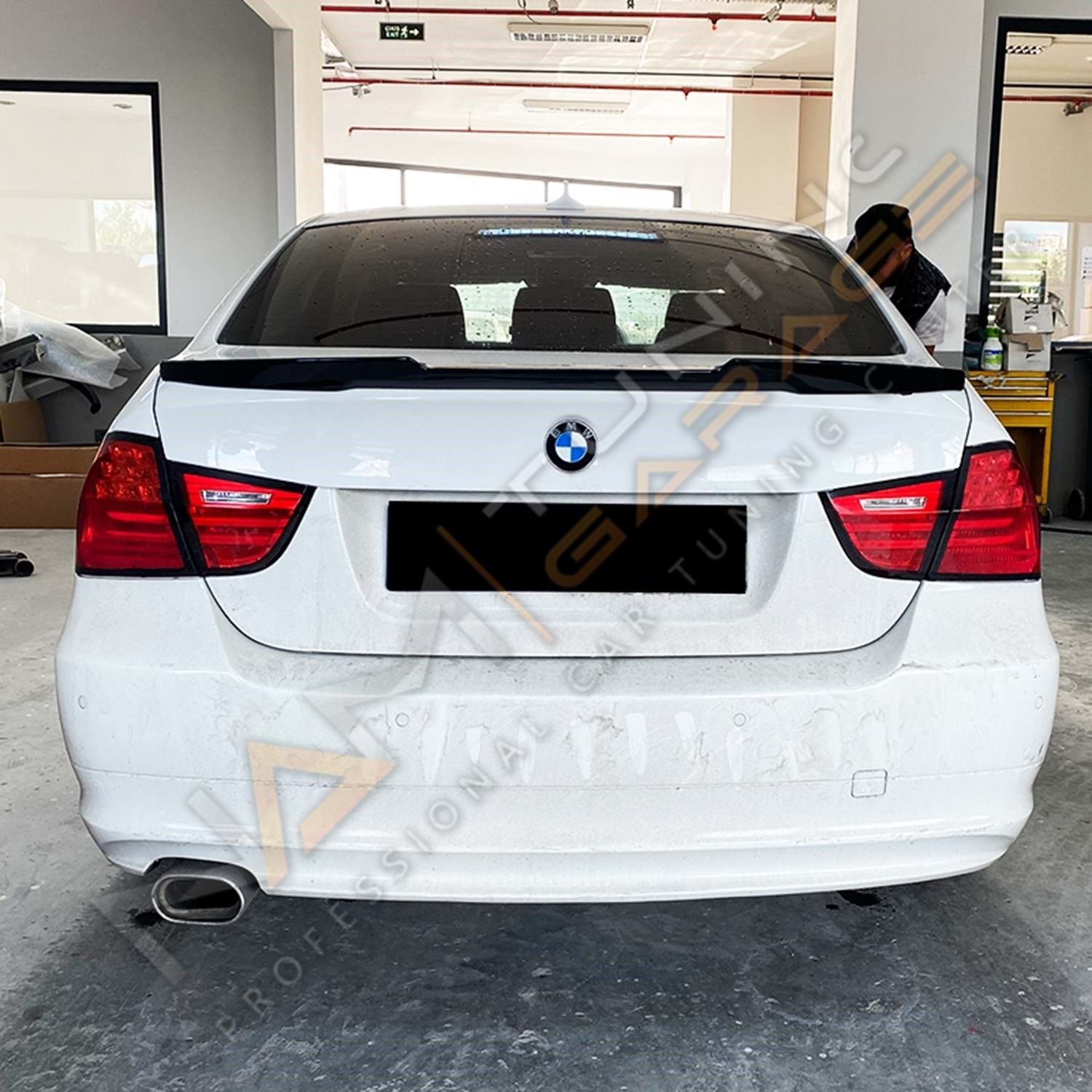BMW E90 Spoyler M4 Model Spoiler 2004-2011 arası