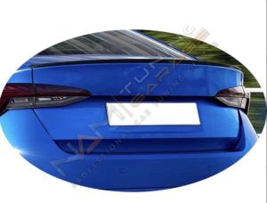 SKODA OCTAVIA 2021+ HYBRID SPOILER (PIANO BLACK)