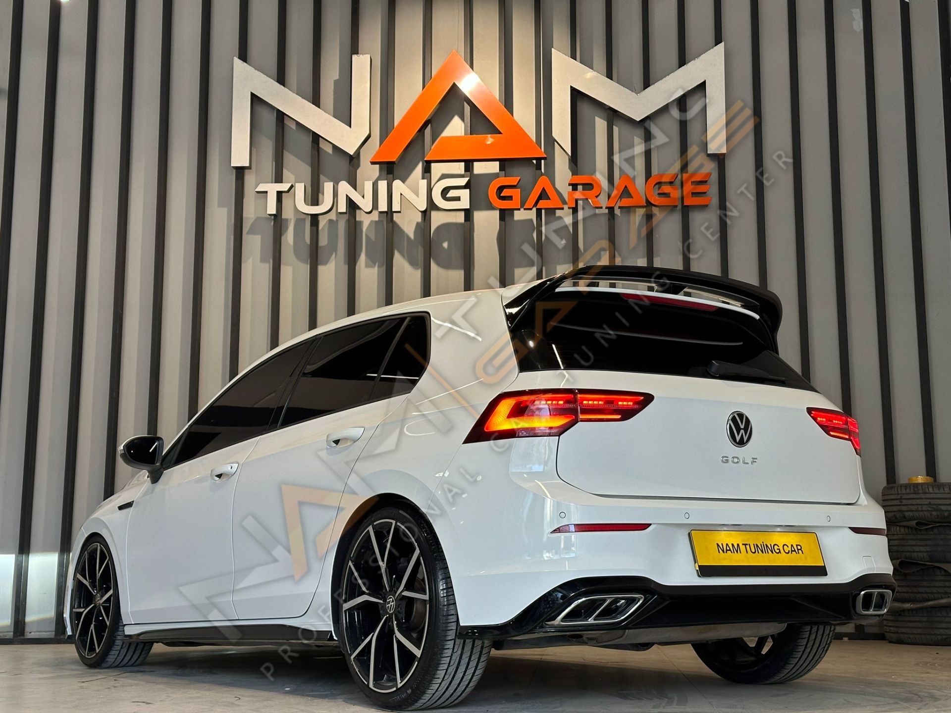 Golf 8 R Style Spoyler 2019+ Spoiler Plastik