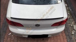 PASSAT B7 SPOİLER PİANO BLACK BOYALI