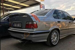 BMW E36 IŞIKLI SPOİLER BOYALI FİBER