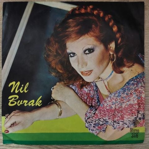Nil Burak – Bir Eski Şarkı / Birisine Birisine 45LİK PLAK