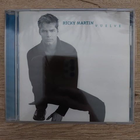 RICKY MARTIN - VUELVE CD