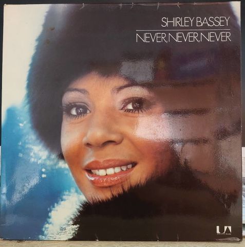 Shirley Bassey – Never Never Never LP PLAK
