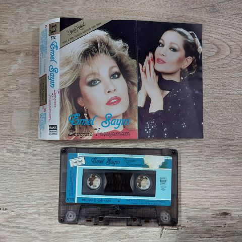 EMEL SAYIN - SENSİZ YAŞAYAMAM KASET