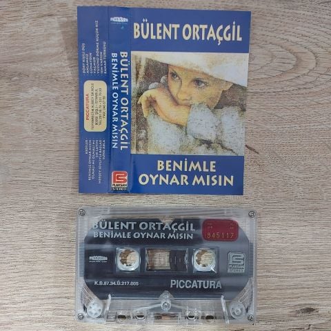 BÜLENT ORTAÇGİL - BENİMLE OYNAR MISIN KASET