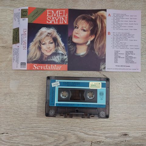 EMEL SAYIN - SEVDALILAR KASET