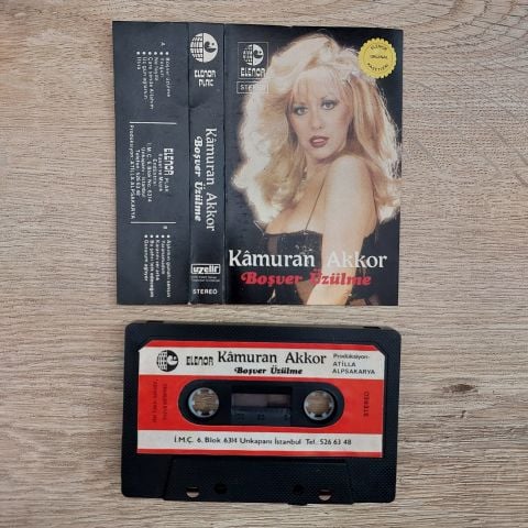 KAMURAN AKKOR - BOŞVER ÜZÜLME KASET