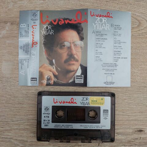 ZÜLFÜ LİVANELİ - ZOR YILLAR KASET