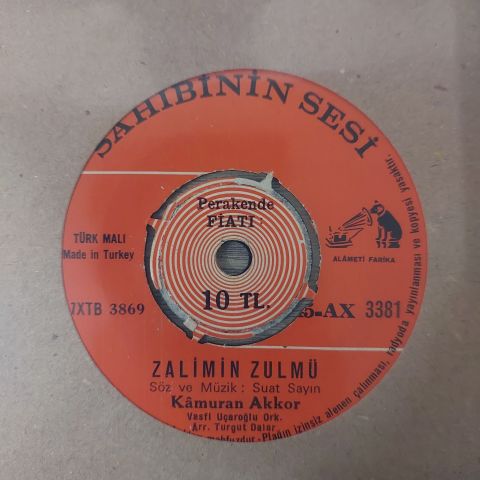 KAMURAN AKKOR - ZALİMİN ZULMÜ 45LİK PLAK