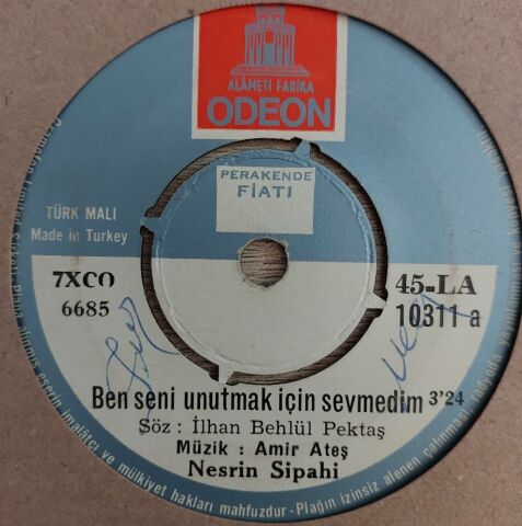 Nesrin Sipahi – Ayrılık Var Çıkan Falda / Ben Seni Unutmak İçin Sevmedim 45LİK PLAK