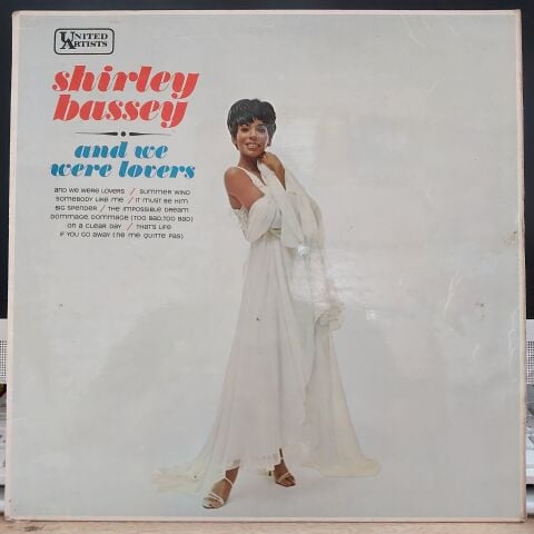 Shirley Bassey – And We Were Lovers LP PLAK