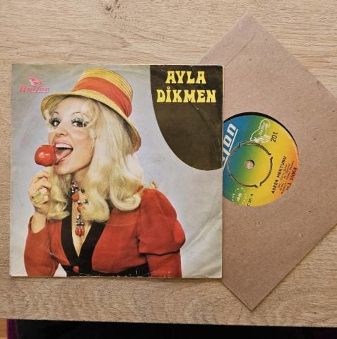 Ayla Dikmen – Asker Mektubu / Of Aman, Aman 45LİK PLAK