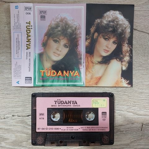 TÜDANYA - SENİ SEVMEYEN ÖLSÜN KASET