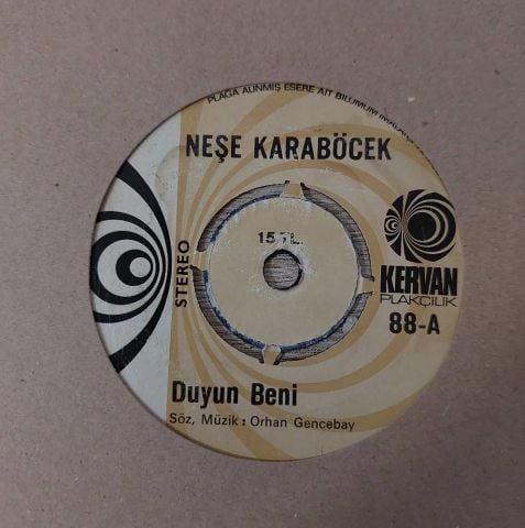 Neşe Karaböcek – Duyun Beni / Ne Umdum Ne Buldum