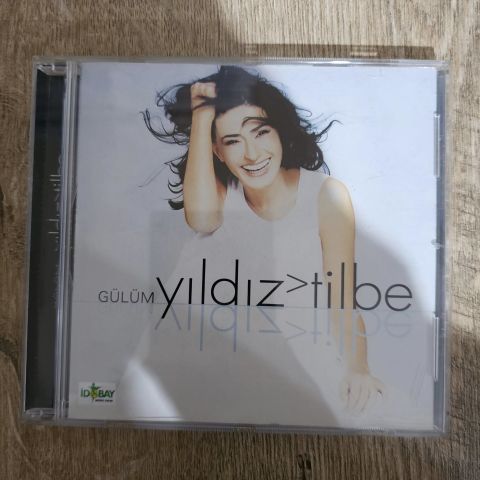 YILDIZ TİLBE - GÜLÜM CD