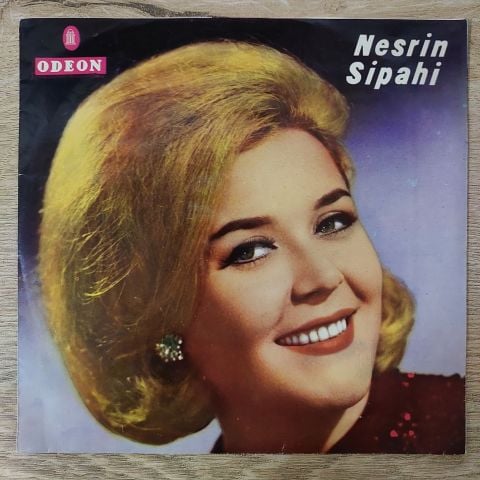 Nesrin Sipahi – İyi Geceler / Ömrümce Adım Adım 45LİK PLAK