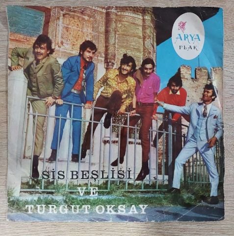 Sis Beşlisi Ve Turgut Oksay – Ringo / Aşkın Gözü Kördür 45LİK PLAK