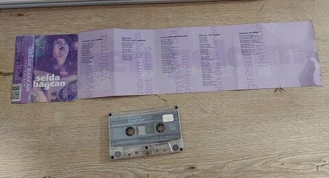 SELDA BAĞCAN - BEN GELDİM KASET