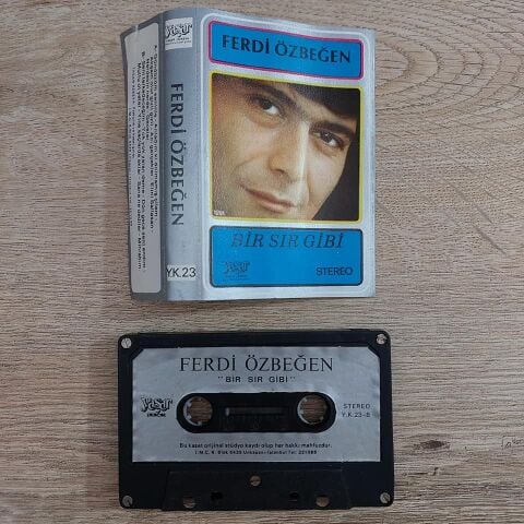 FERDİ ÖZBEĞEN - BİR SIR GİBİ KASET