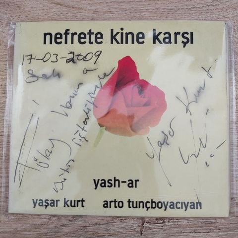 YAŞAR KURT & ARTO TUNÇBOYACIYAN - NEFRETE KİNE KARŞI CD