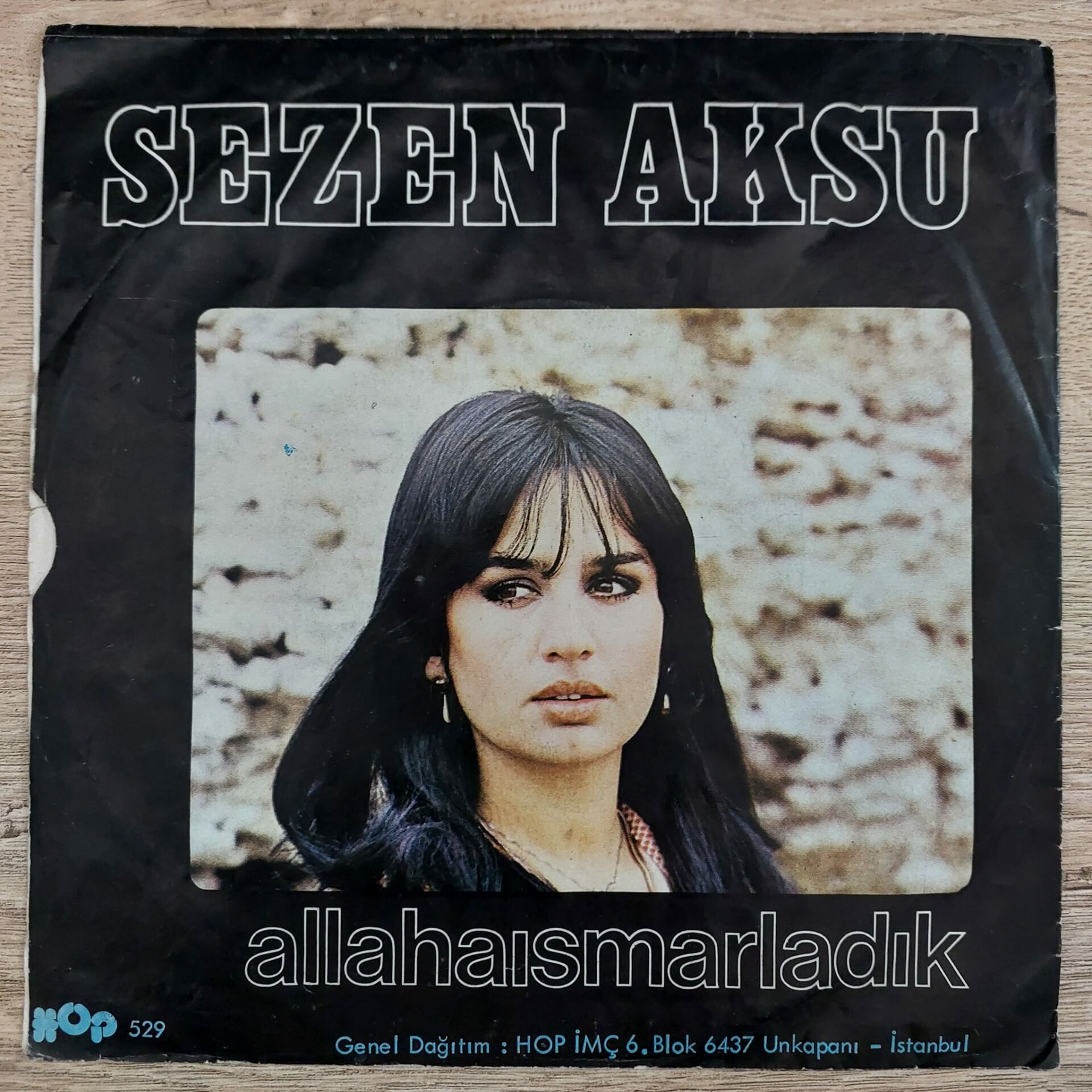SEZEN AKSU - KAÇ YIL GEÇTİ ARADAN 45LİK PLAK