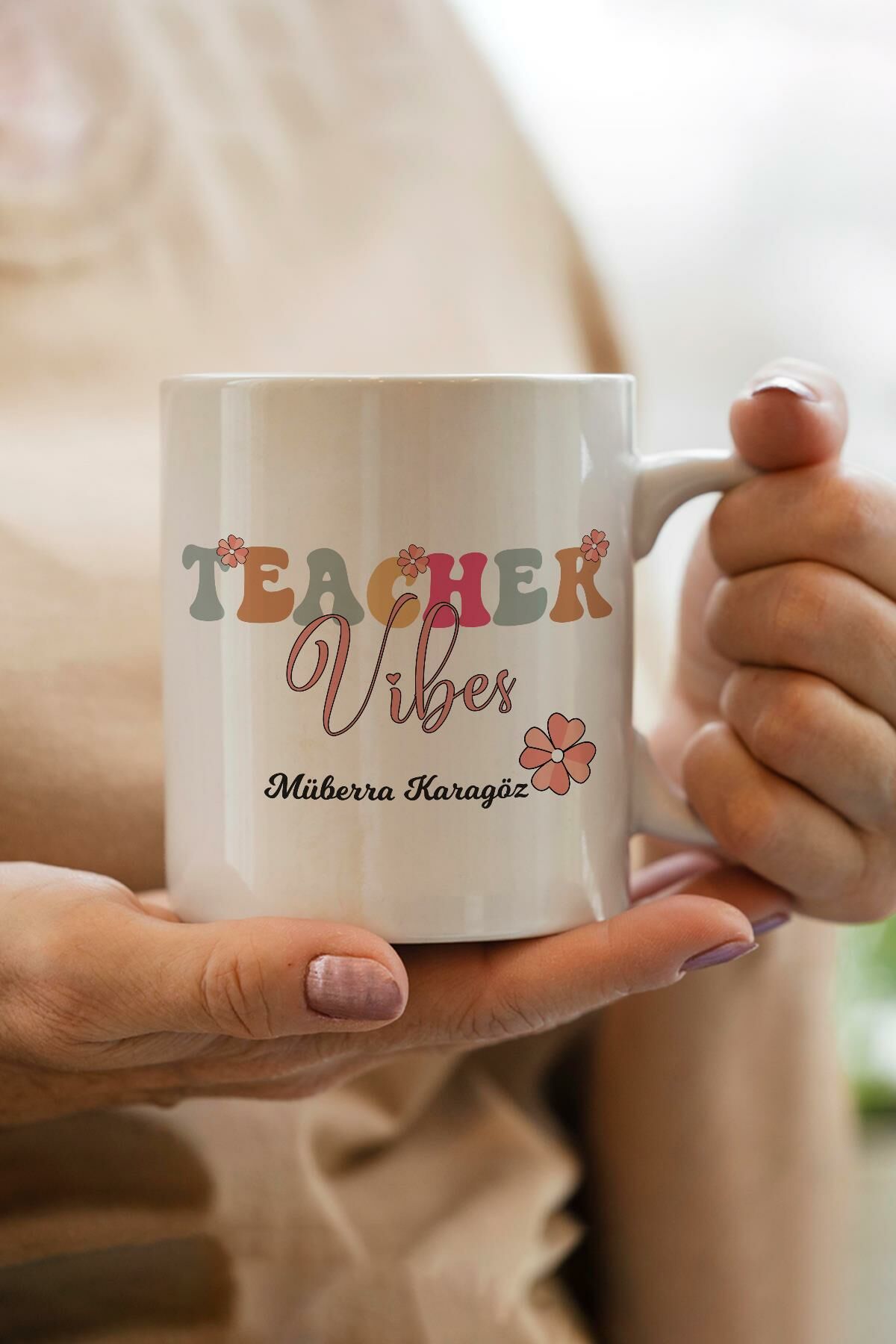 İsme Özel Öğretmenler Günü Hediyesi Kupa Teacher Vibes