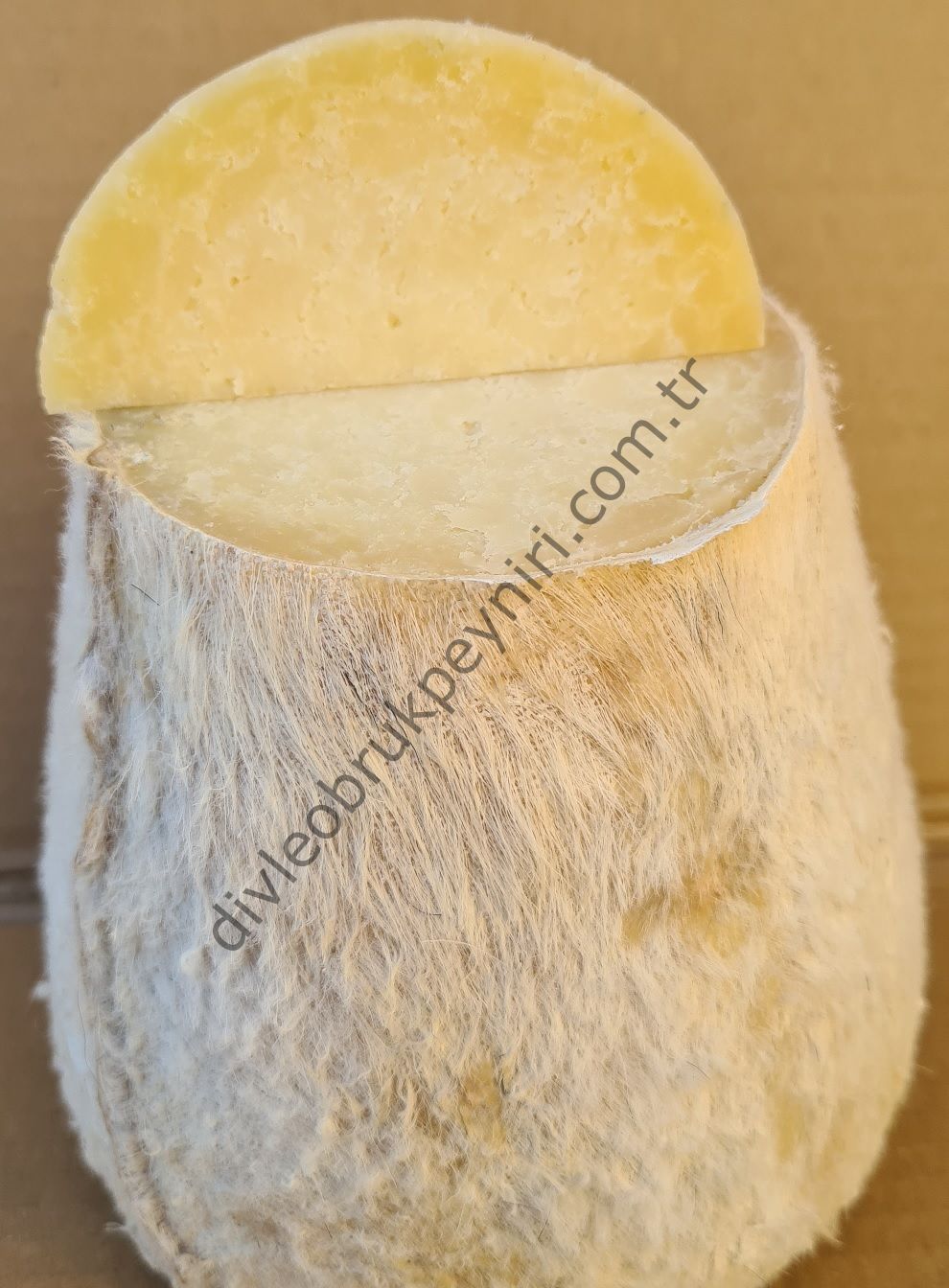 Divle Tulum Peyniri 1,95 Kg (% 100 İnek)