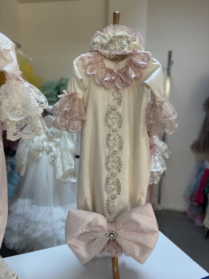 Cream Gown And HairBand