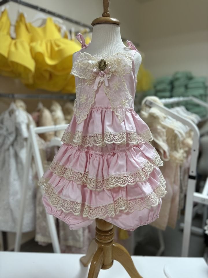 Light Pink Puffy Blouse And Shorts