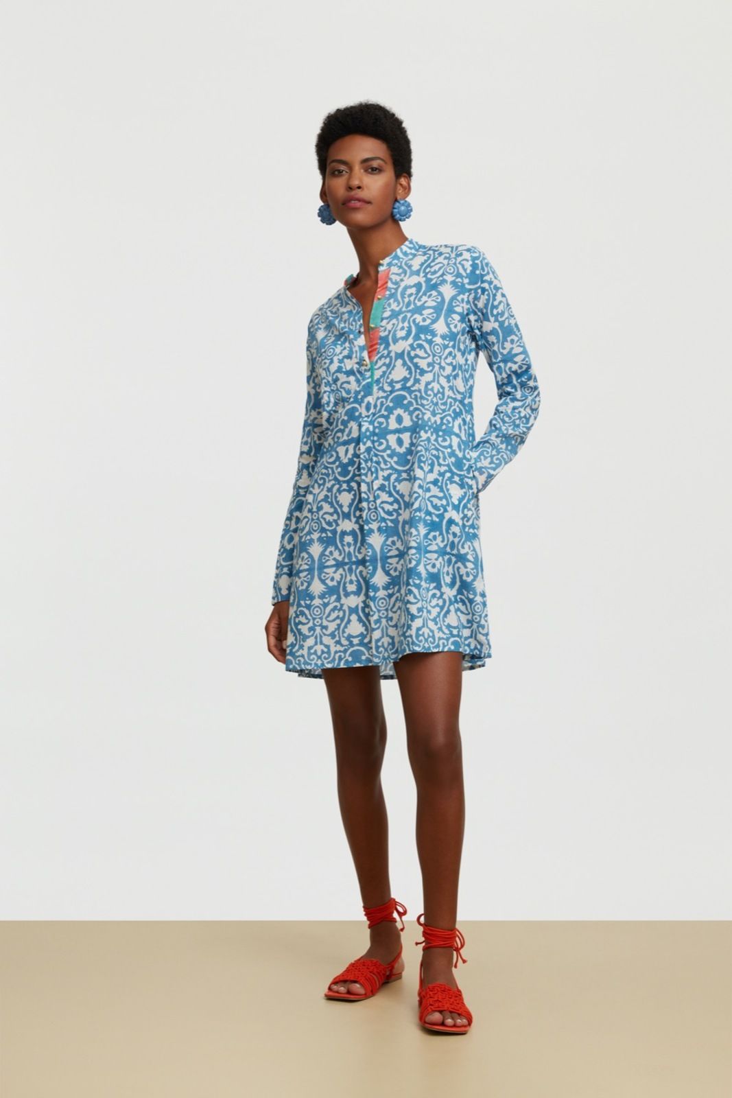 Short Kurta Damask Design White Blue