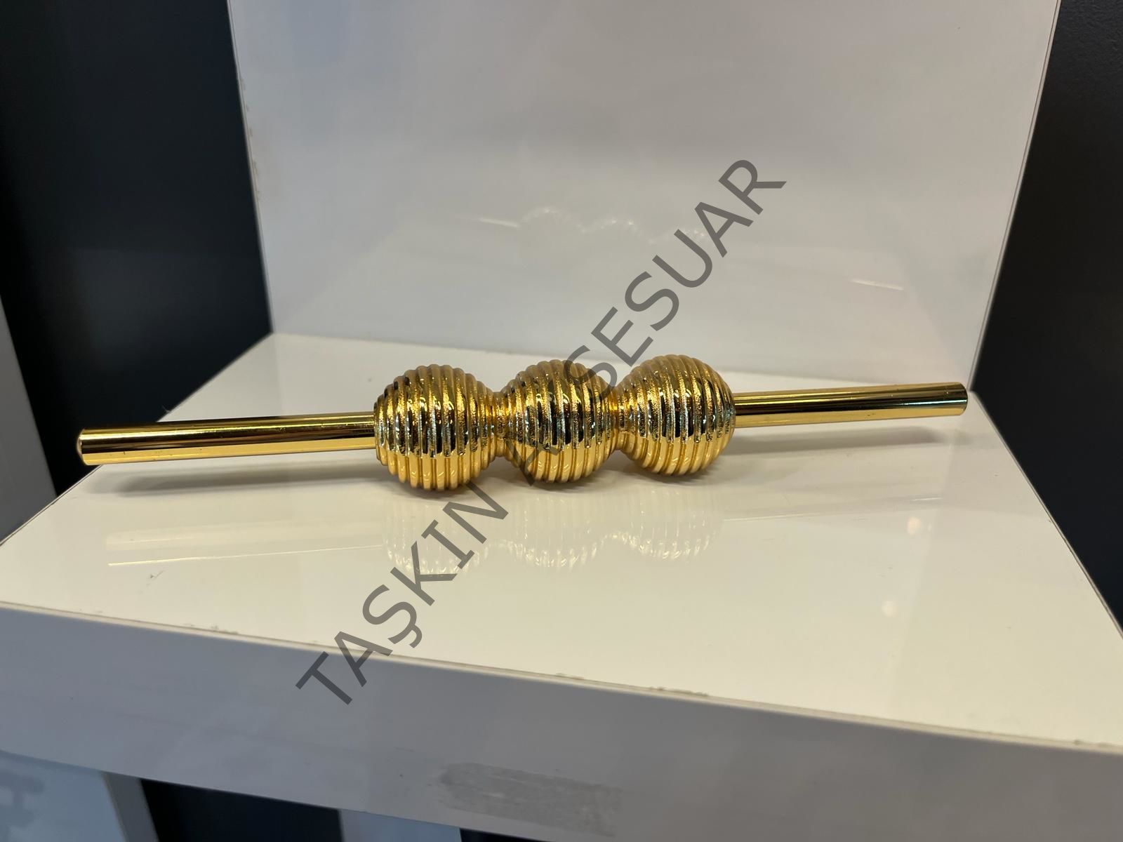 Petra Ortalı Çizgili Metal Kulp 32-128mm Altın Dolap Kapak Çekmece Komidin Tv Ünite Modern Gold Mobilya Kulbu