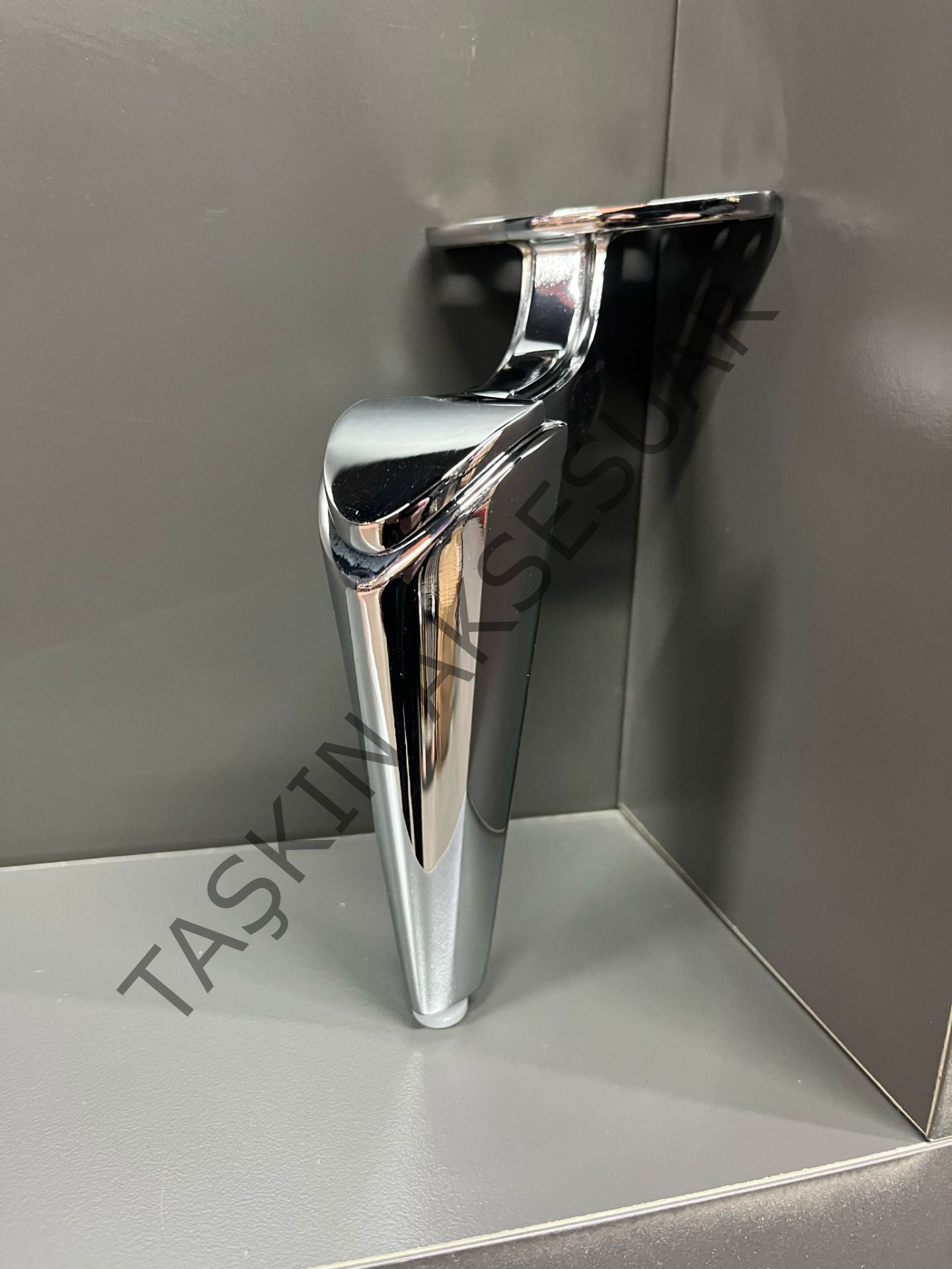 Belek Metal Ayak Krom 15-20-25cm Modern Gümüş Mobilya Ayağı Dolap Koltuk Tv Ünite Komidin Şifonyer