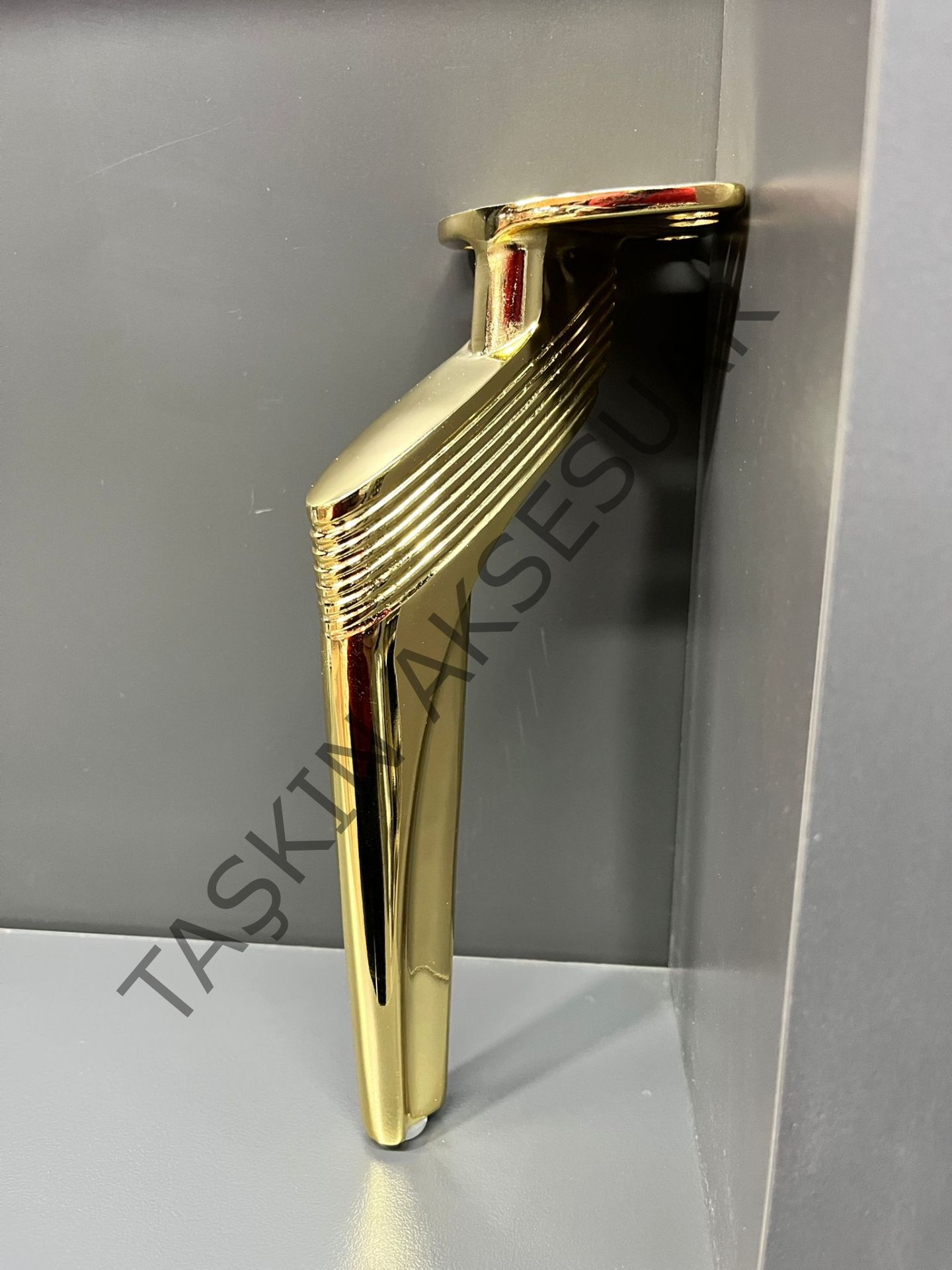 Efes Metal Ayak 16-20-25cm Altın Modern Mobilya Ayağı Dolap Koltuk Tv Ünite Komidin Şifonyer Puf Gold