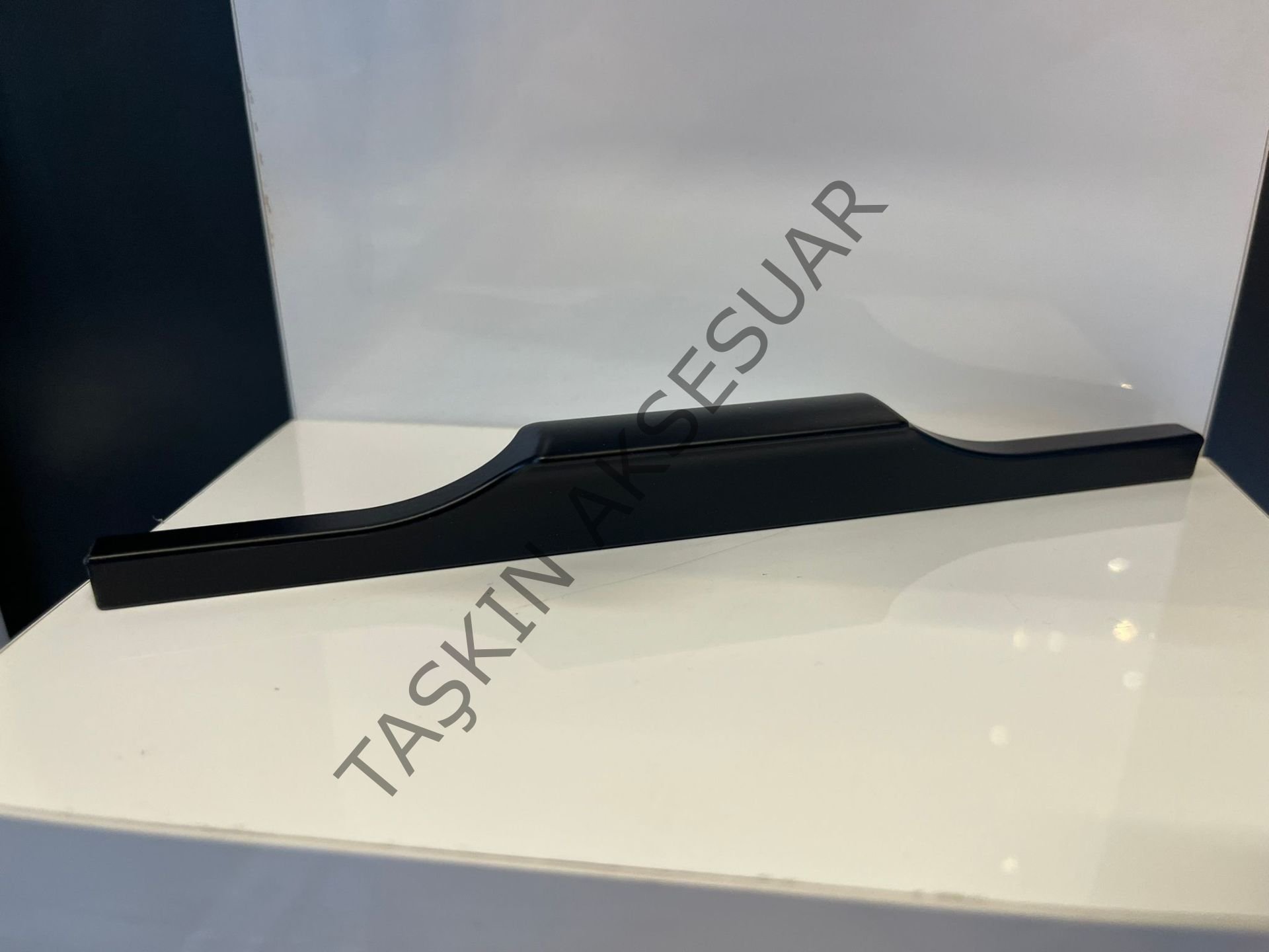 Finike Metal Kulp 128-192-224mm Mat Siyah Dolap Kapak Çekmece Komidin Tv Ünite Modern Mobilya Kulbu