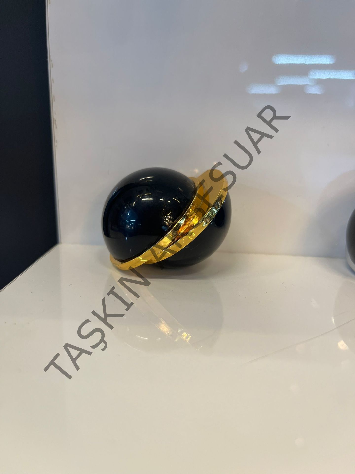 Merkür Metal Düğme Kulp Altın Dolap Kapak Modern Çekmece Tv Ünite Mobilya Gold Komidin Tek Delik